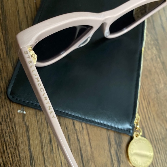 Stella McCartney Cat Eye Sunglasses in Pink NWOT - Picture 7 of 8